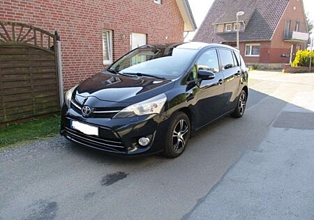 Toyota Verso 2.0 D-4D 7-Sitzer Life