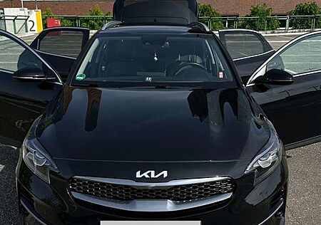 Kia XCeed 1.6 T-GDI OPF DCT7 PLATINUM EDITION