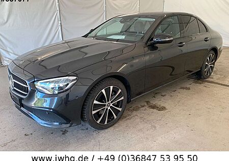 Mercedes-Benz E 300 de Avantgarde LED 18" FahrAss+ SiKlima Kam