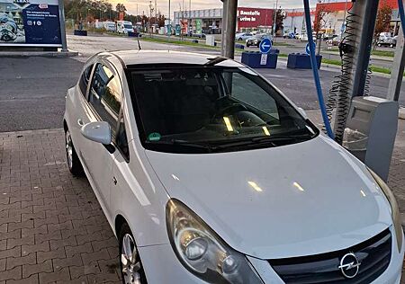 Opel Corsa Color Edition