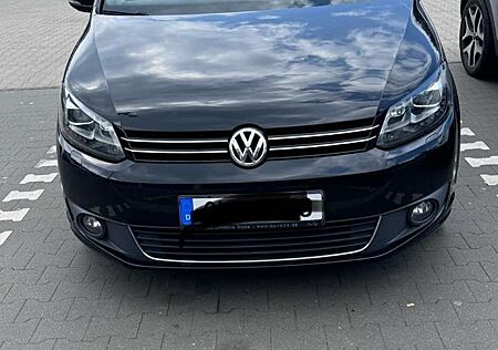 VW Touran Volkswagen 2.0 TDI DPF BlueMotion Technology DSG MATCH