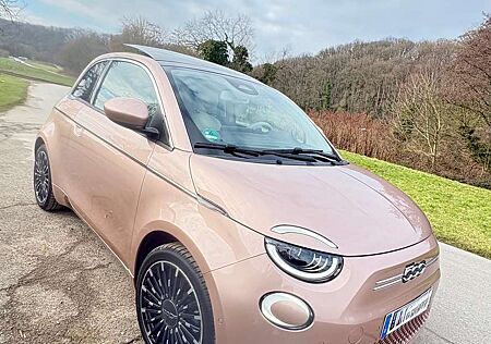 Fiat 500 La Prima