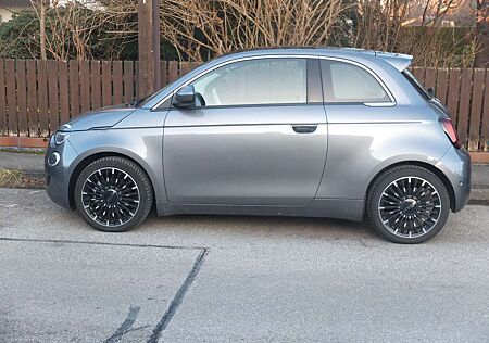 Fiat 500 Elektro 500e La Prima