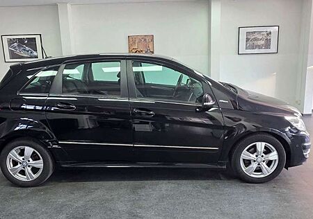 Mercedes-Benz B 180 BlueEFFICIENCY PDC Klima TÜV 12/2027