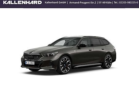BMW i5 M60 xDrive Touring-Pano-AHK-Harman-Kardon-DrivingA