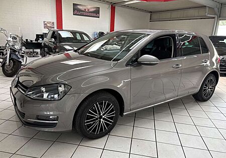 VW Golf Volkswagen VII Lim. Cup BMT PDC AHK AUTOMATIK