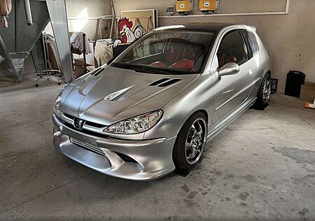 Peugeot 206 Tüv bis 2027 und super zustand