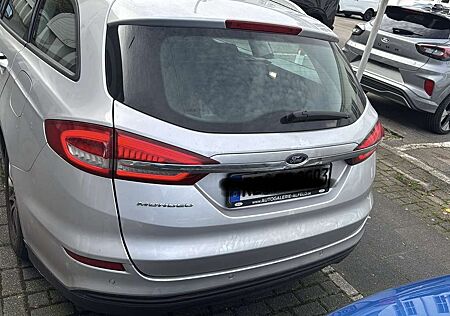 Ford Mondeo Turnier 2.0 TDCi Start-Stopp PowerShift-Aut Titani