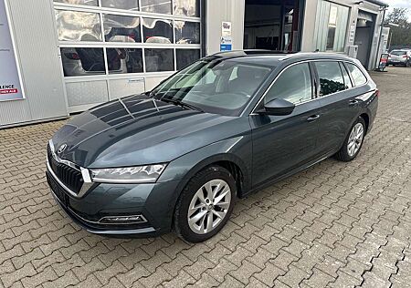 Skoda Octavia Combi 2.0 TDI First Edition StandheizAHK