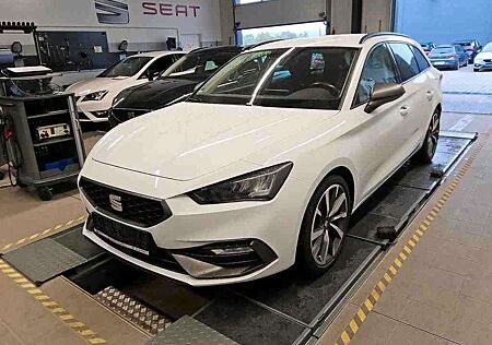 Seat Leon 1.5 eTSI FR/LED/AHK/Virtual/R-Kam/ACC/SHZ