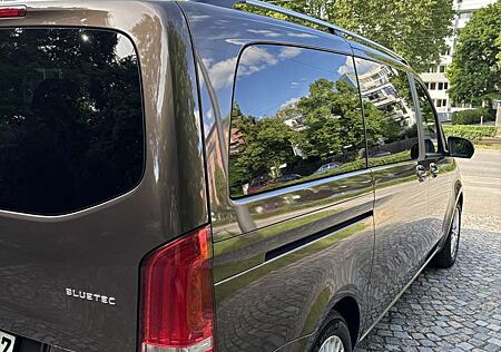 Mercedes-Benz V 250 (BlueTEC) d lang 7G-TRONIC Edition