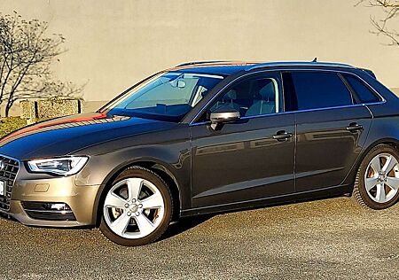 Audi A3 Sportback Diesel 1.6 TDI S tronic Ambition grau