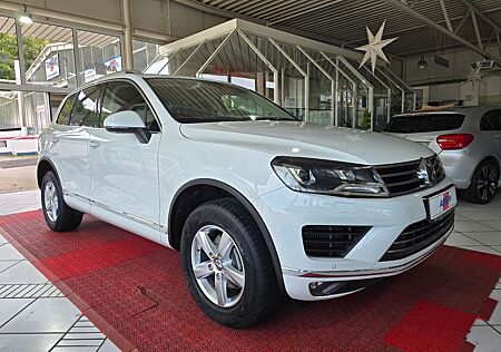 VW Touareg Volkswagen V6+NAVI+LEDER+AHK+DAB+LUFTFEDERUNG+4xSHZ