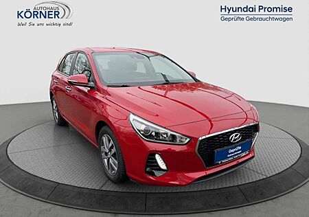 Hyundai i30 1,4 Trend *SHZ*LenkradHZ*CAM*NAVI*CARPLAY*