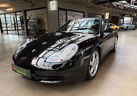 Porsche 996 Carrera 4 Cabriolet 1Hand