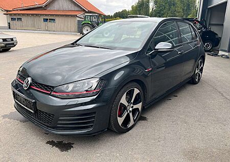 VW Golf Volkswagen 2.0 TSI DSG GTI* AHK*Xenon*Navi*Alcantara