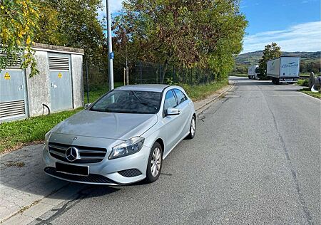 Mercedes-Benz A 180 BlueEfficiency (176.042)