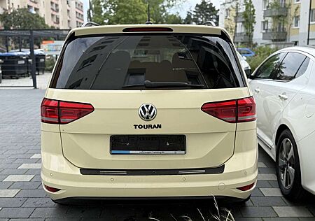 VW Touran Volkswagen 2.0 TDI SCR DSG Comfortline
