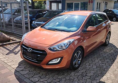 Hyundai i30 cw blue Trend / Sitzheizung / Scheckheft /