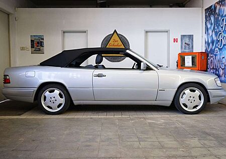 Mercedes-Benz E 500 A124 W124 E320 E50 AMG Final Edition Cabrio Neu