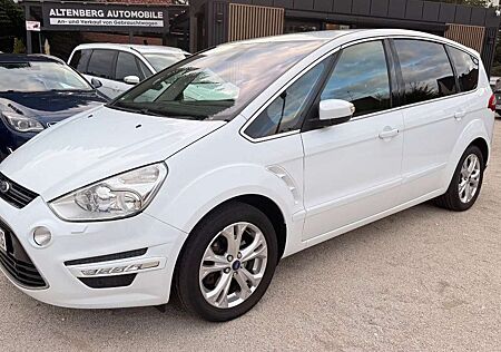 Ford S-Max Titanium