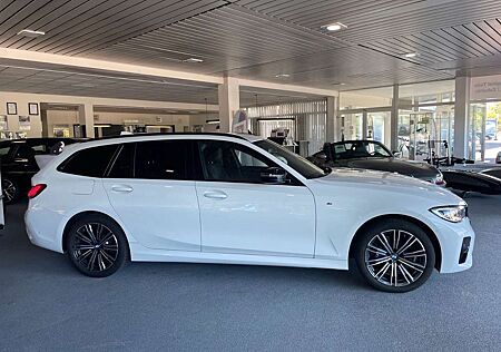 BMW 330 e MSport AHK 360°Cam ACC HeadUp Tot-Wi. LASER