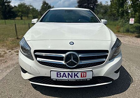 Mercedes-Benz A 200 BlueEfficiency*Kamera*SHZ*Teilleder*8xbrft