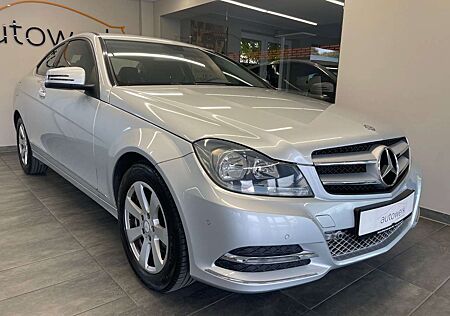 Mercedes-Benz C 180 CGI Coupe BlueEfficiency*Navi/PTS/Sitzhzg*