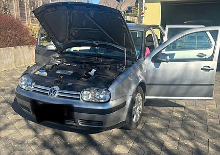 VW Golf Volkswagen 2.0 Special