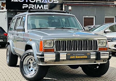 Jeep Cherokee Facelift  4x4+AUTOMATIK+4,0L+2. HAND