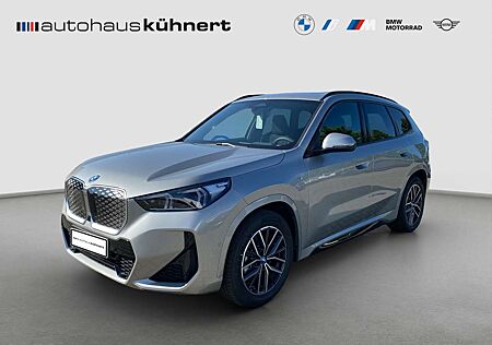 BMW iX1 xDrive30 M-Sport Elektro UPE: 71.010 EUR
