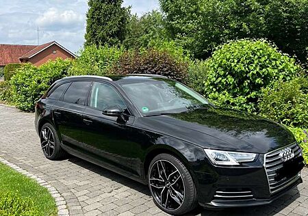 Audi A4 Avant 2.0 TDI Virtual Cockpit