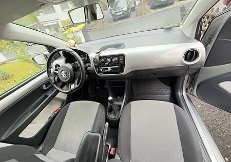 Volkswagen up! high