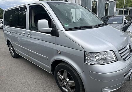 VW T5 Multivan Volkswagen CRUISE 2,5 TDI KLIMA STANDHEIZUNG NAVI ALU TEMPO