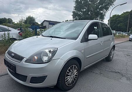 Ford Fiesta AMBIENTE/3.HD/KLIMA/5-TÜRIG/TÜV-SERVICE-NEU!