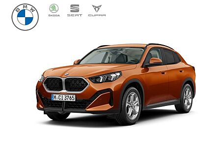 BMW X2 sDrive18d Park-Assistent AHK Navi Digitales Cockpi