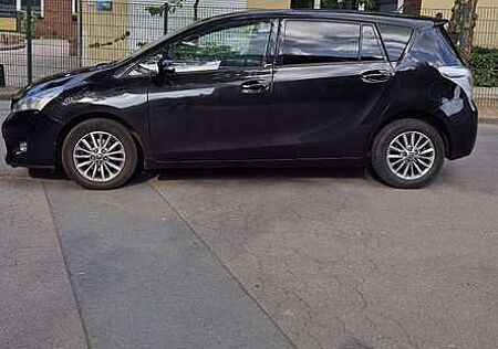 Toyota Verso 1.8 Multidrive S 7-Sitzer Edition
