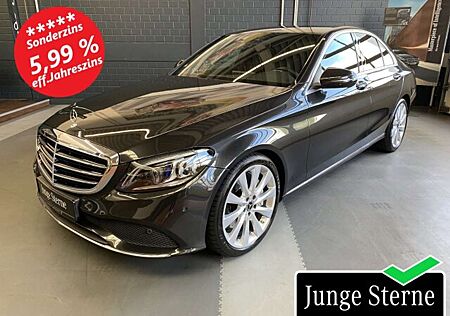 Mercedes-Benz C 300 d Avantgarde EXCLUSIVE LED Kamera Sound..