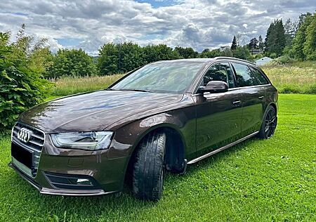 Audi A4 Avant 2.0 TDI DPF quattro