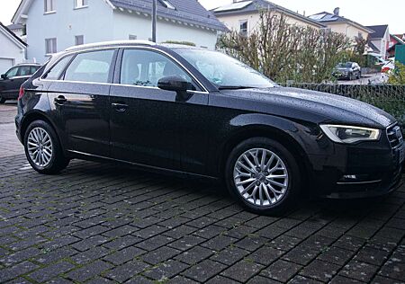 Audi A3 1.6 TDI Limousine (clean diesel) Ambiente