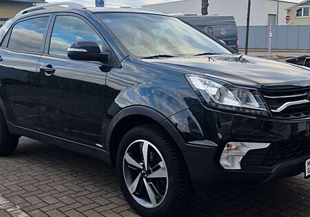 SsangYong Korando Sapphire, Automatikgetr/Navi+Kamera+Scheckheft.