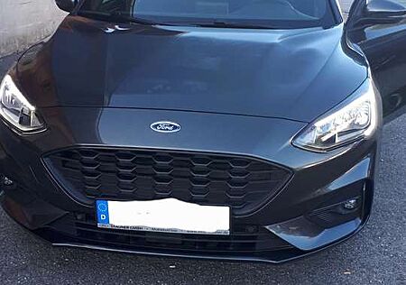 Ford Focus 1.0 EcoBoost Start-Stopp-System ST-LINE