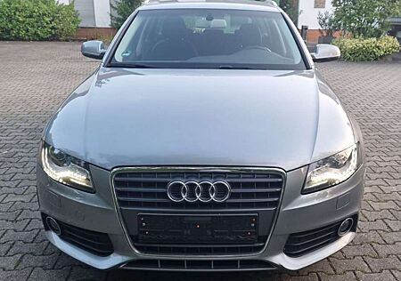 Audi A4 Avant 2.0 TDI DPF LED Xenonlicht.