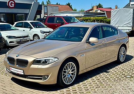 BMW 530 i Limo. Auto. Leder Navi Bi-Xenon