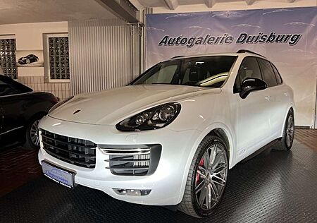 Porsche Cayenne GTS Pano AHK Kamera Memory Bose Alcantara