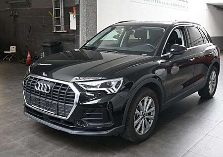 Audi Q3 45 TFSI e S tronic Navi ACC AHK R-Kam PDC