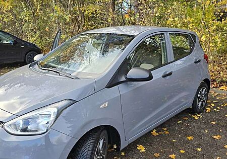 Hyundai i10 1.0 Intro Edition