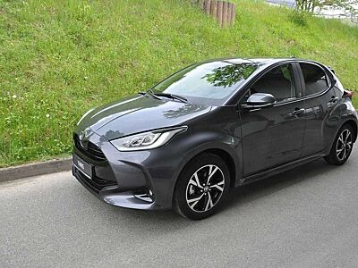Toyota Yaris Hybrid 5-Türer 116 1.5 VVT-i Teamplayer
