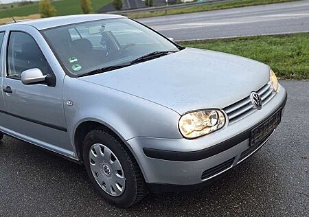 VW Golf Volkswagen 1.4 TÜV 1/26