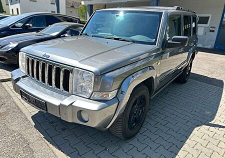 Jeep Commander 3.0 V6 CRD Limited 7-Sitzer Leder Kamera Navigatio